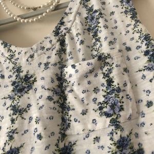 Soft Blue Floral V-neck Low Back Tank